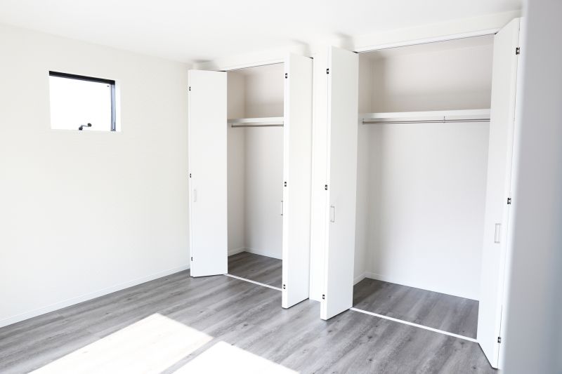Closet Door Repair
